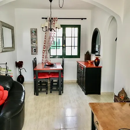 Casa Kazbar, Lovely 1 Bed & Communal Pool بلايا بلانكا