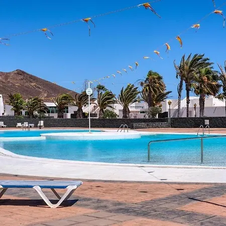 Casa Kazbar, Lovely 1 Bed & Communal Pool Villa *