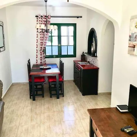 Casa Kazbar, Lovely 1 Bed & Communal Pool ヴィラ