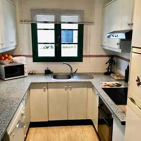 Вілла Casa Kazbar, Lovely 1 Bed & Communal Pool